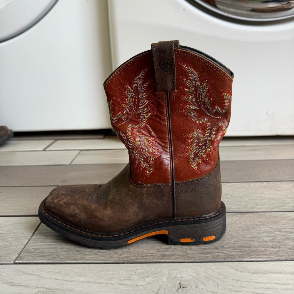 Ariat Kid’s WorkHog Wide Square Toe Boot | Size: 1 | Regular Condition 7/10 - Picture 6 of 12
